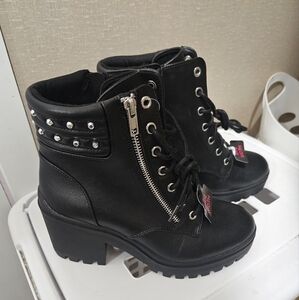 No Boundaries Combat Boots sz 8.5 wide